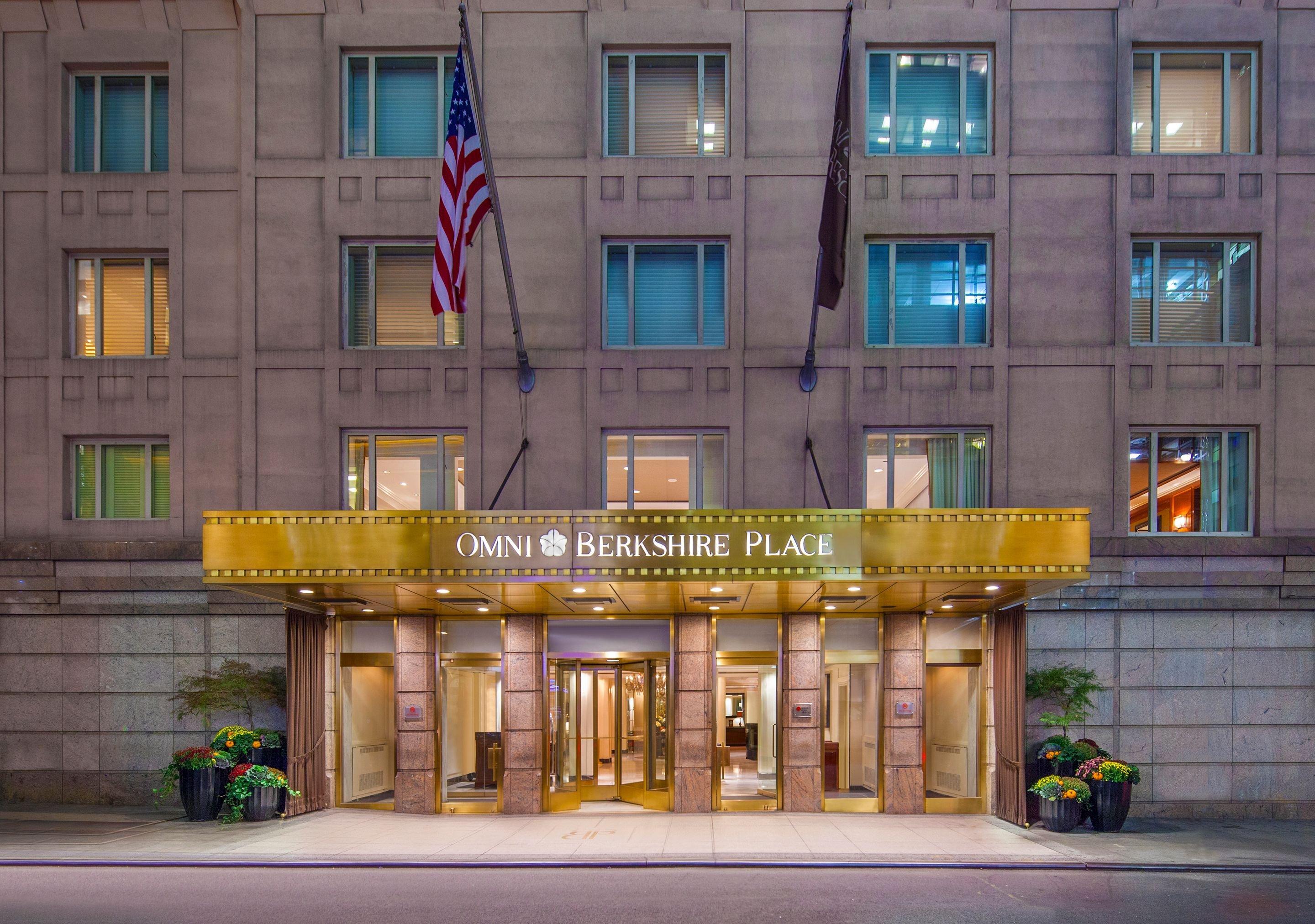 Omni Berkshire Place Hotel New York Exterior photo